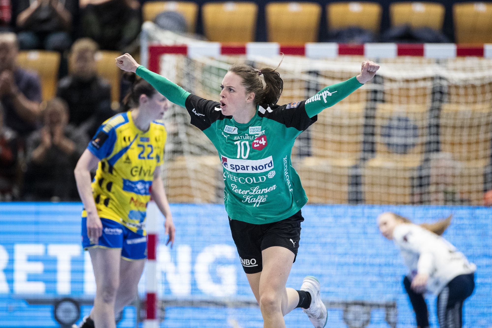 Viborg advance after another hard-fought win