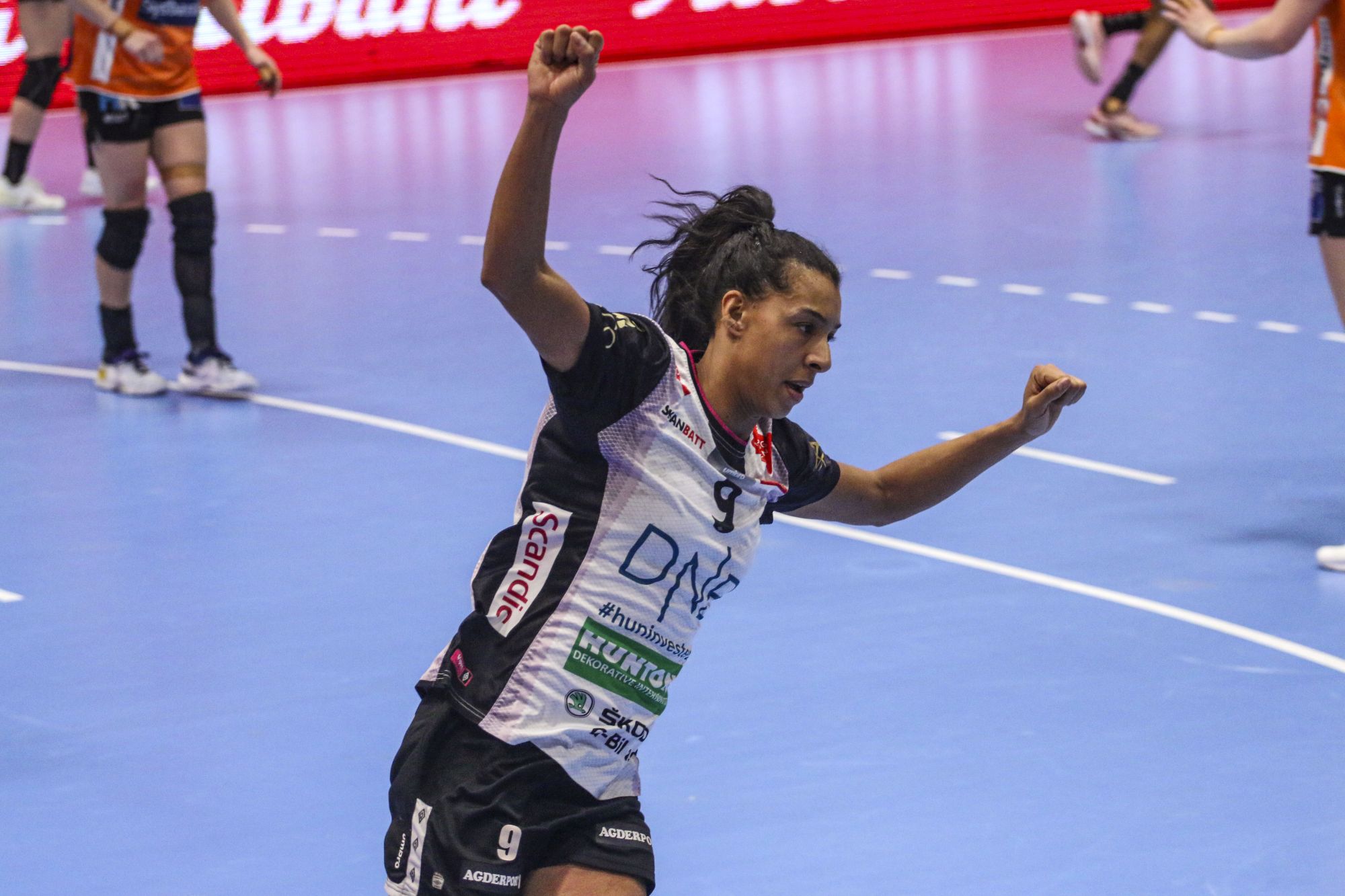 Vipers become first team to claim quarter-final spot