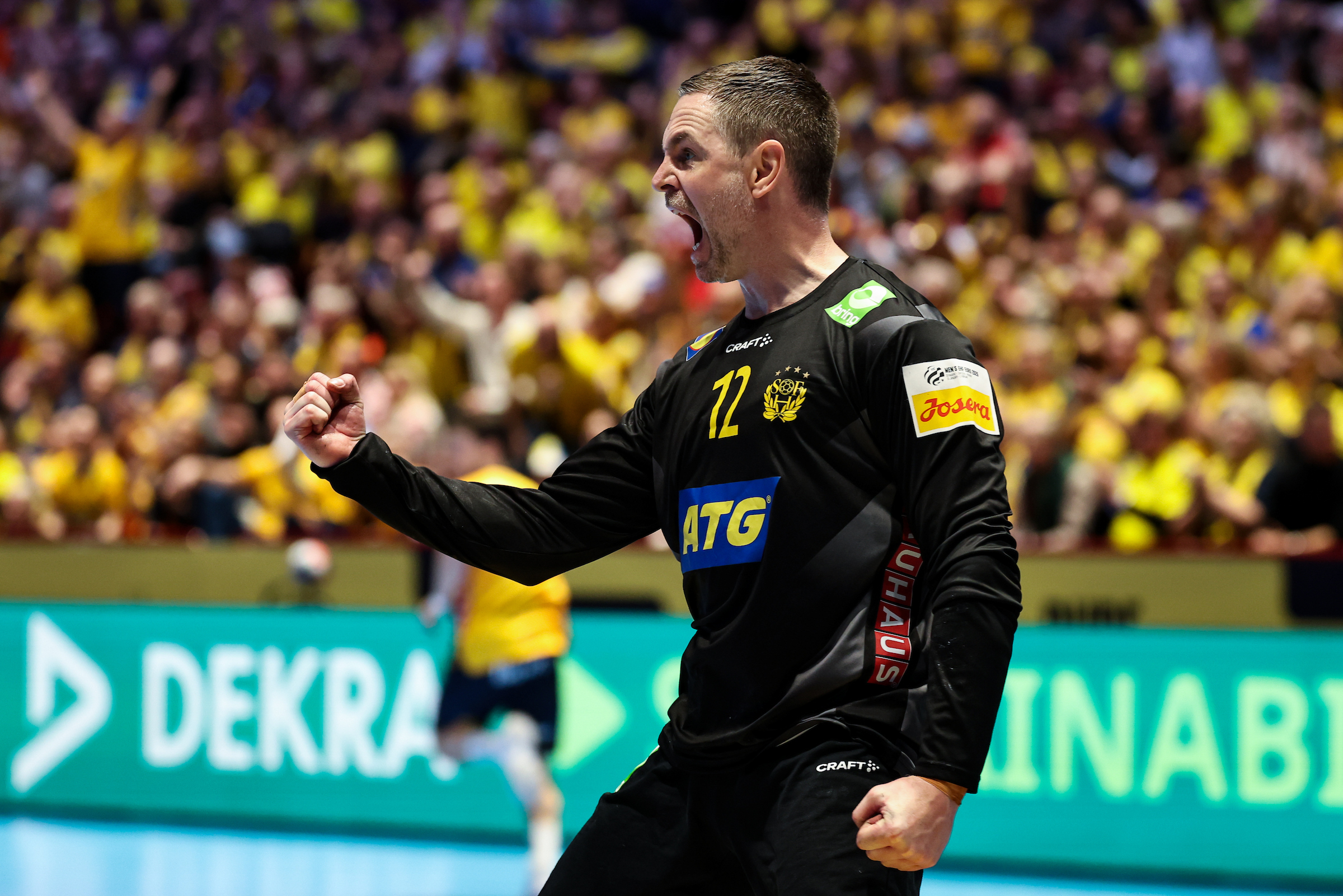 Sweden stay perfect against Croatia and win group E