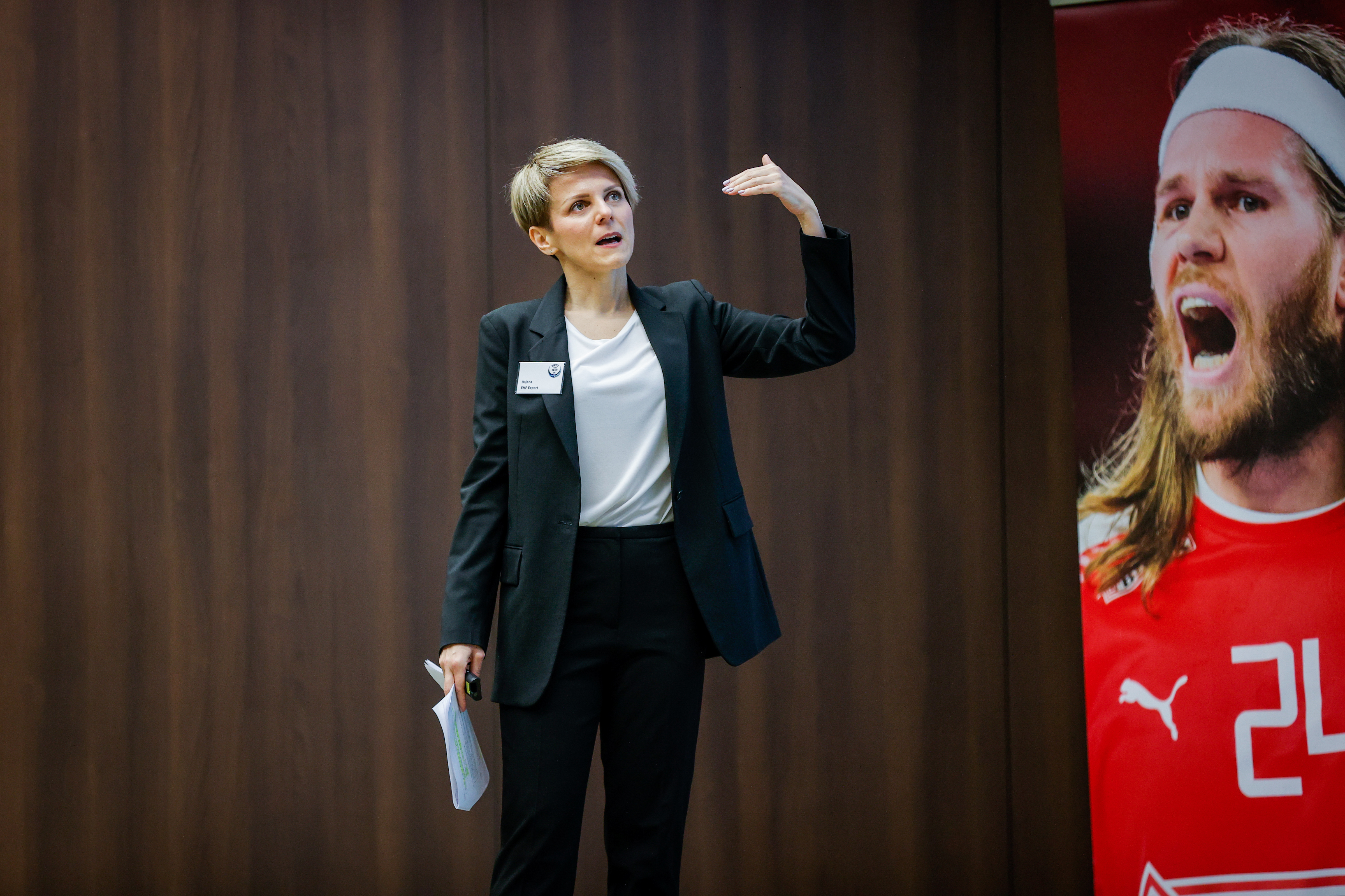 How psychologists help players cope with stress