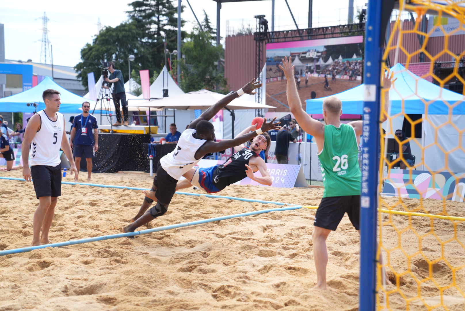 The best of beach handball showcased in Paris