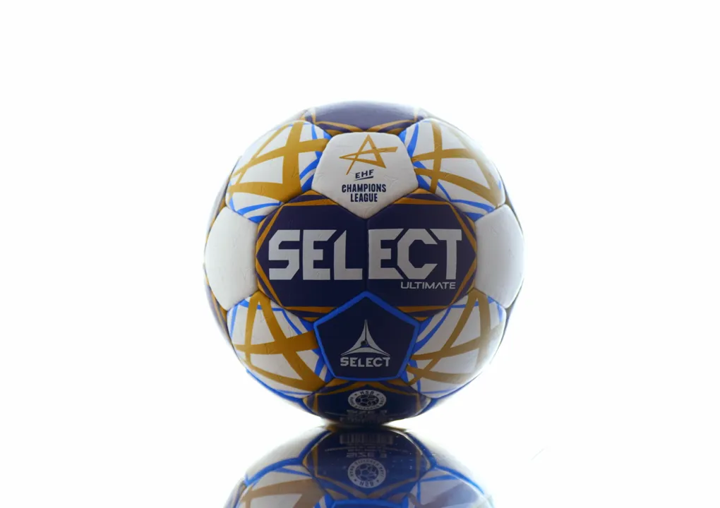 10th ball design marks 10th season of cooperation with SELECT Sport