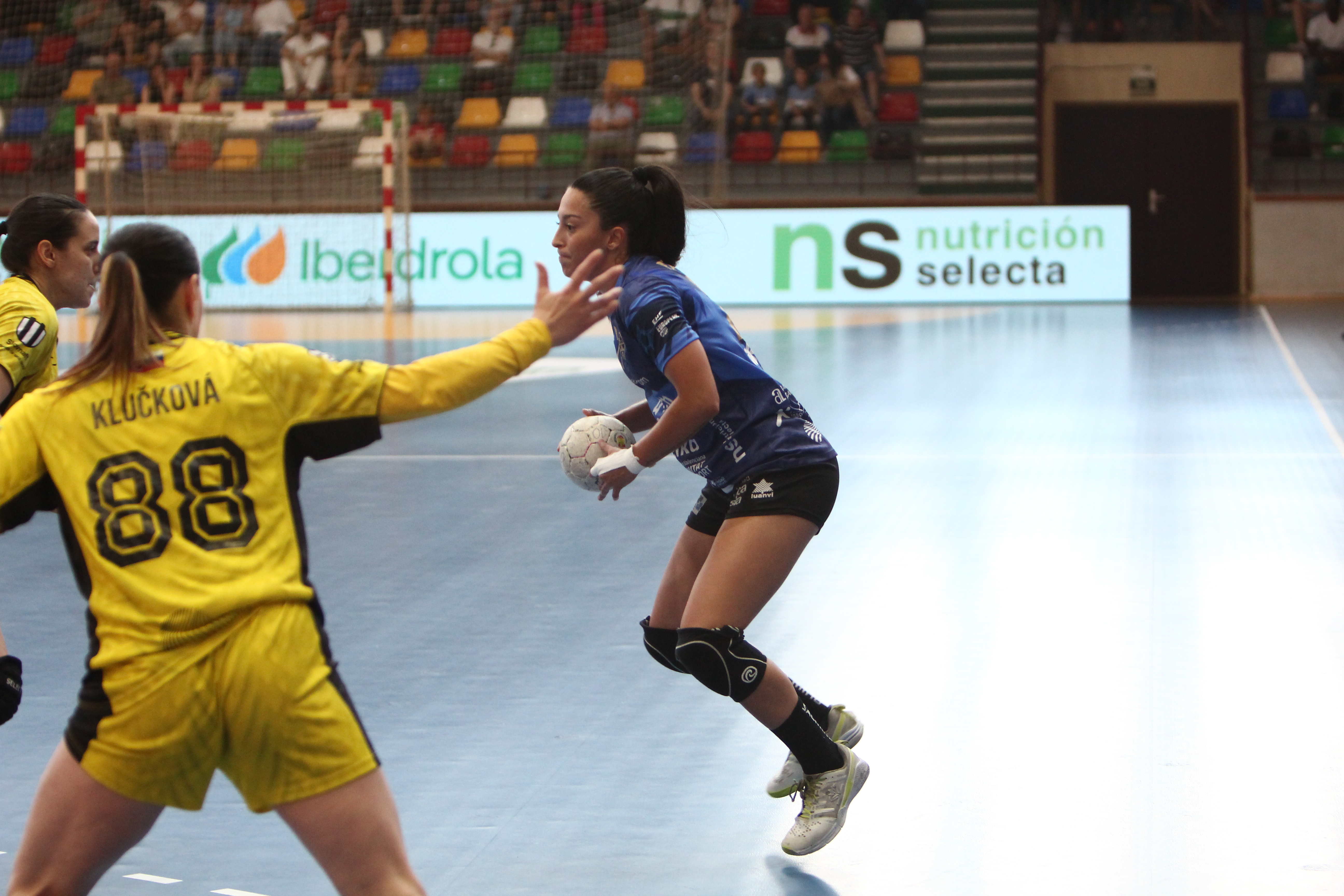 Michalovce looking for revenge as Elche hold advantage