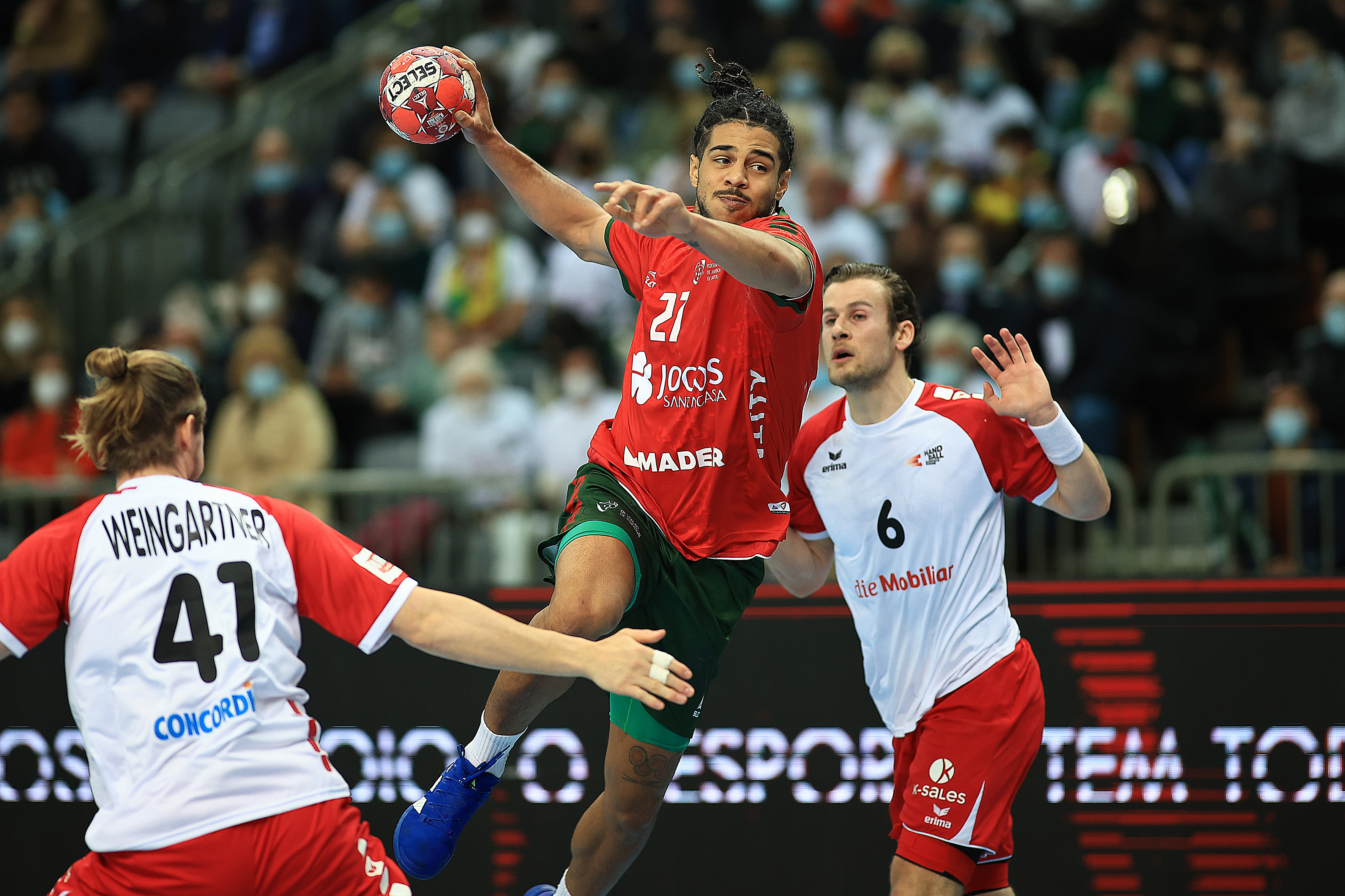 Six winners face away challenge in qualifiers race