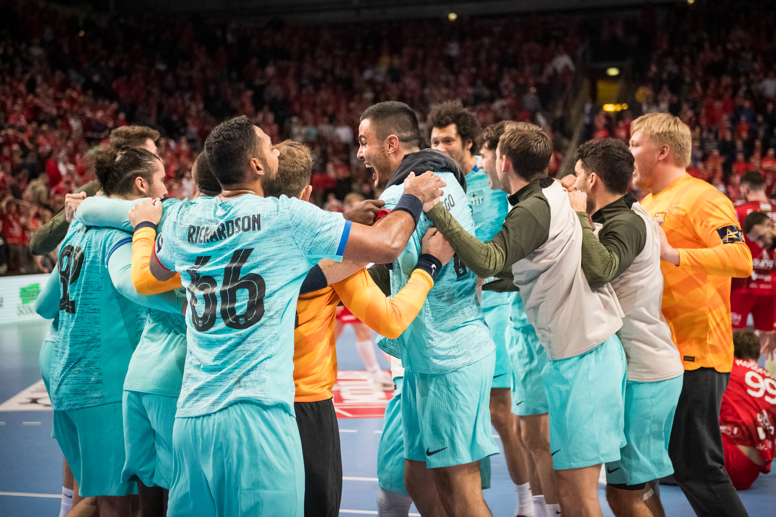 Summary: Barça triumph in pulsating MOTW highlights entertaining round