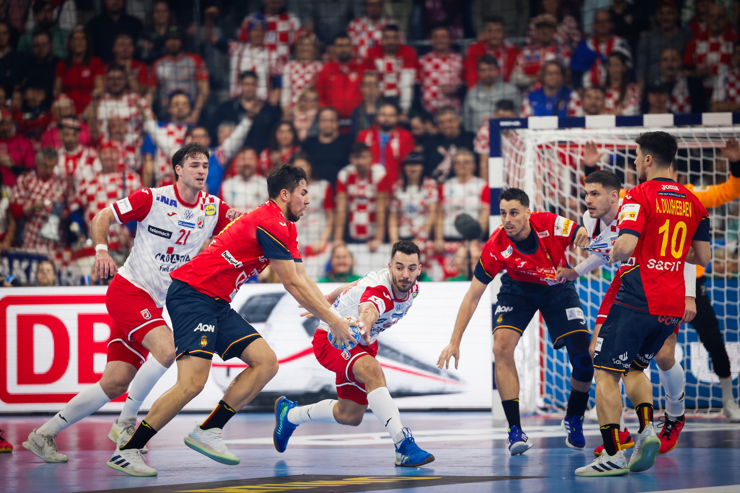 Handle with care: The importance of an EHF EURO opener