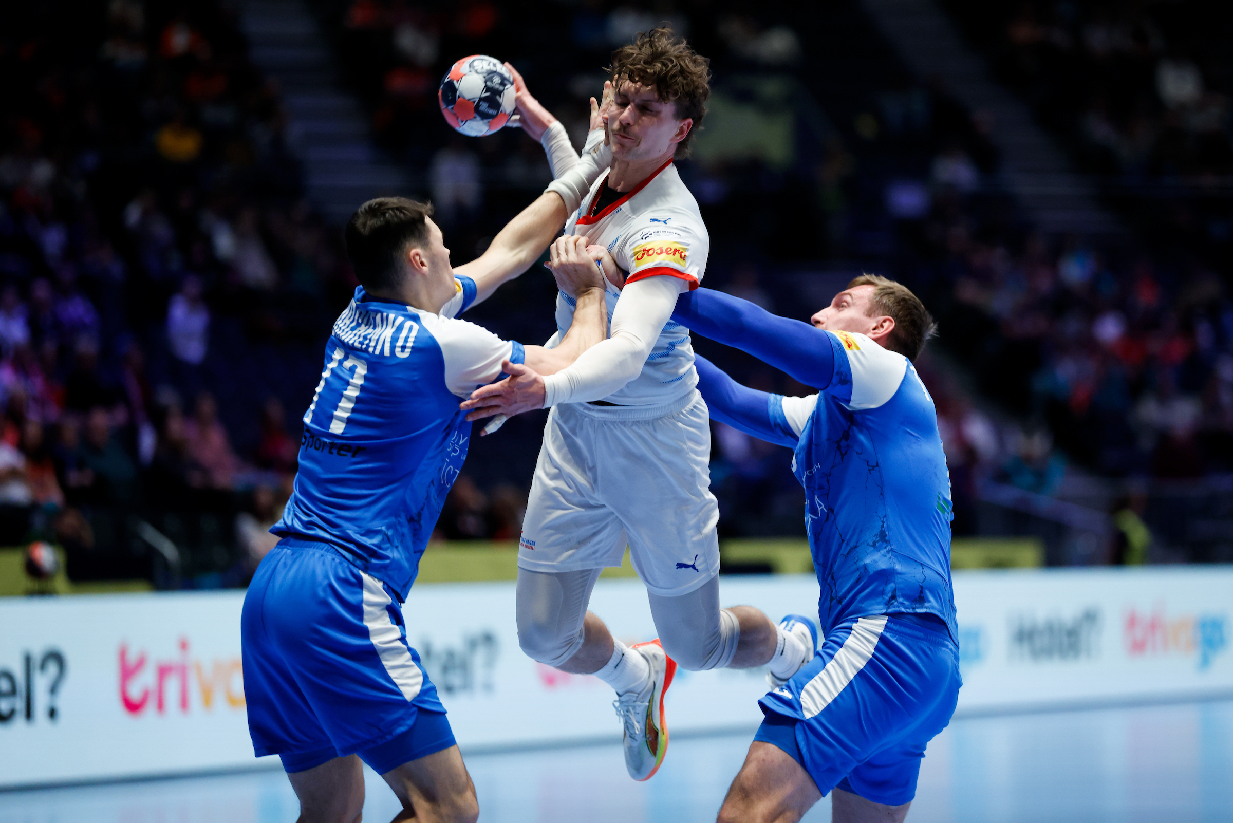 Stellar performance by Jonáš Josef helps Czechia finish on a high