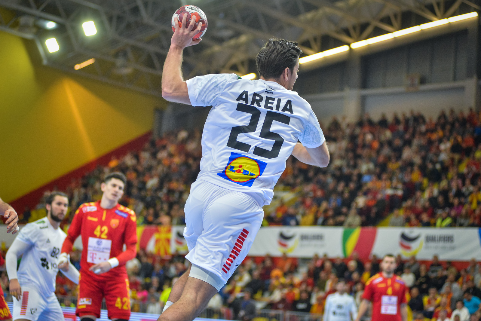 Portugal take first win on Macedonian soil