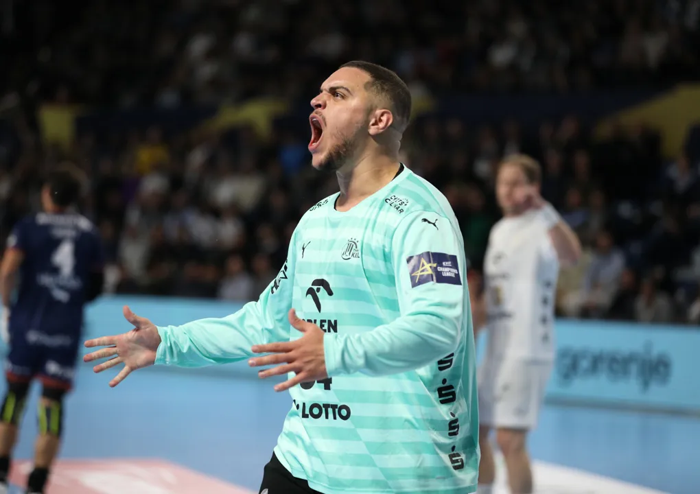 Kiel and PSG need miracles to proceed